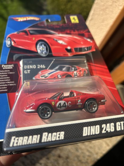 Hot Wheels Ferrari Racer Dino 246 GT