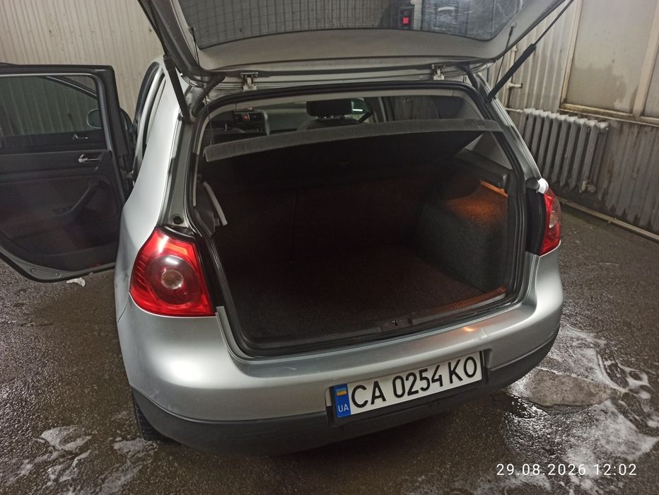 Продам Volkswagen Golf 5.