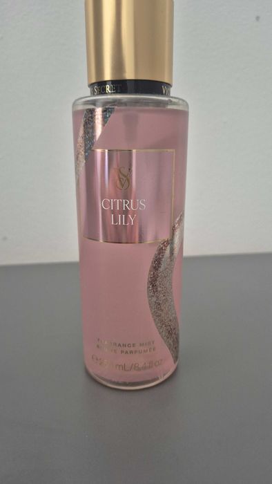 Mgiełka do ciała Victoria Secret Citrus Lily 250ml