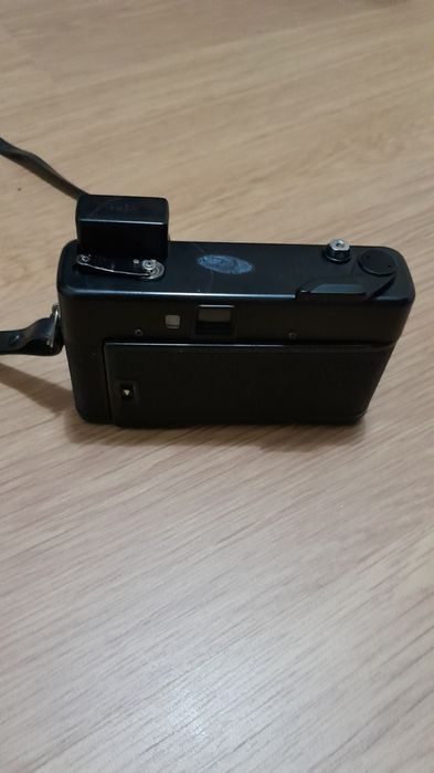 Máquina Fotográfica Yashica MF-2  ( Valor FIXO )