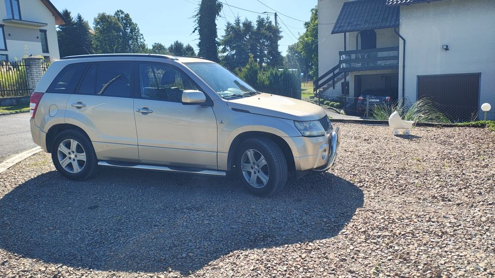 Suzuki Grand Vitara 2 DeLuxe