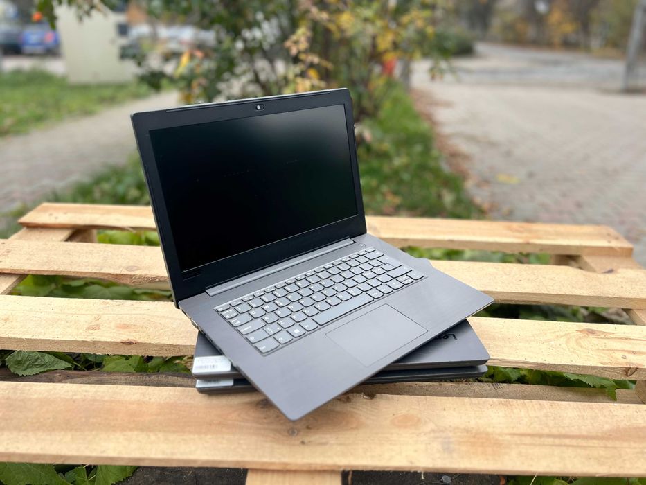 Ноутбук Lenovo V330-14IKB·i5-8250U·8GB+SSD 256·14"Full HD·Гарантія