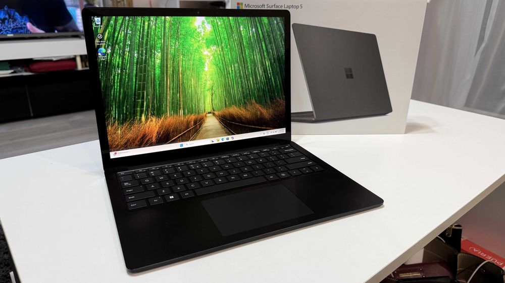 Laptop Dotykowy Microsoft Surface 5 Model 1951 8GB Ram i5-1235U 512GB