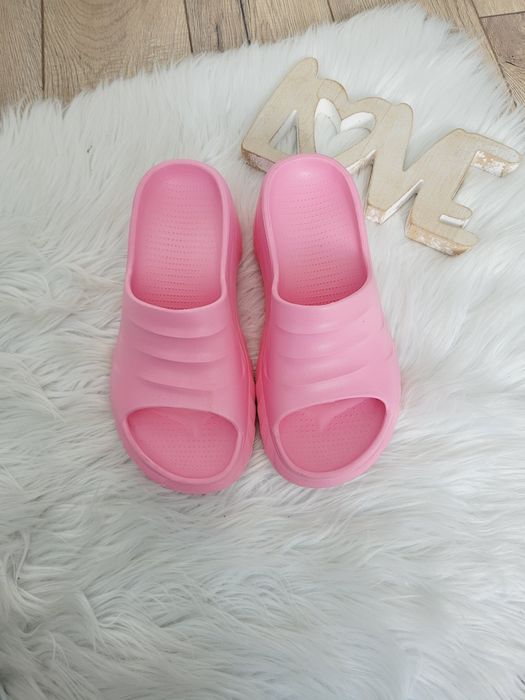 Klapki  barbie róż 37