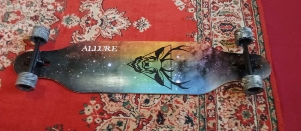 Почти новый лонгборд Производитель: Maraton