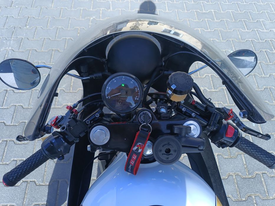 Suzuki GSX 750 Inazuma Cafe Racer