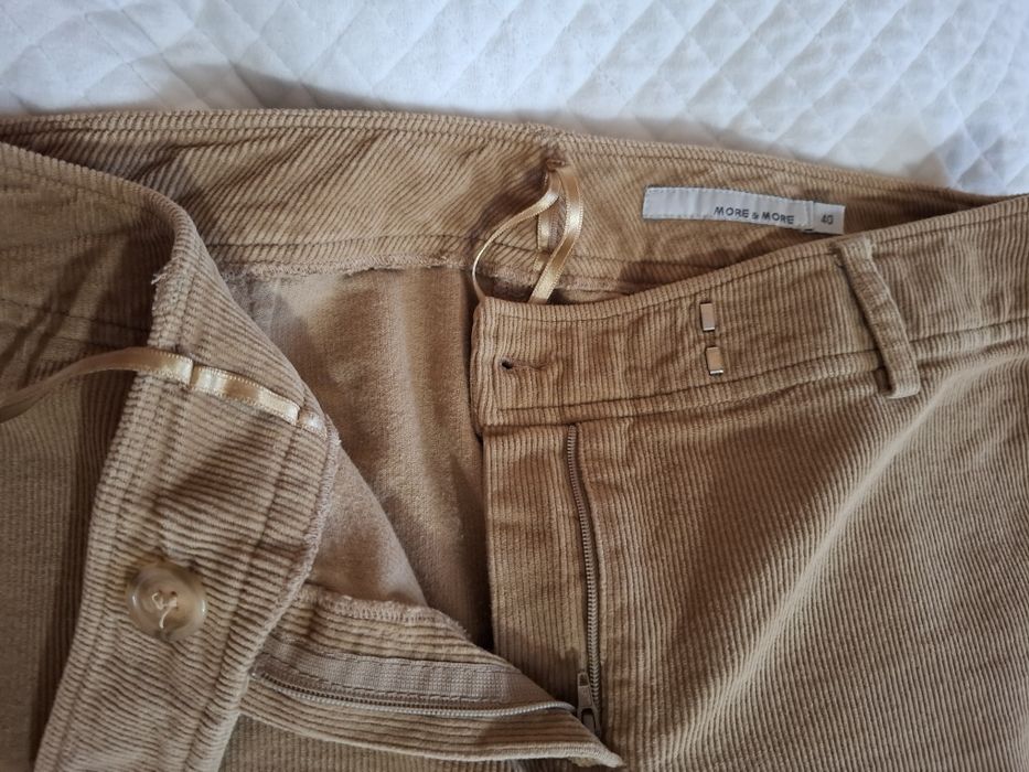 Garnitur damski sztruksowy  beżowy 40