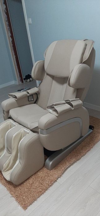 Кресло масажер новий