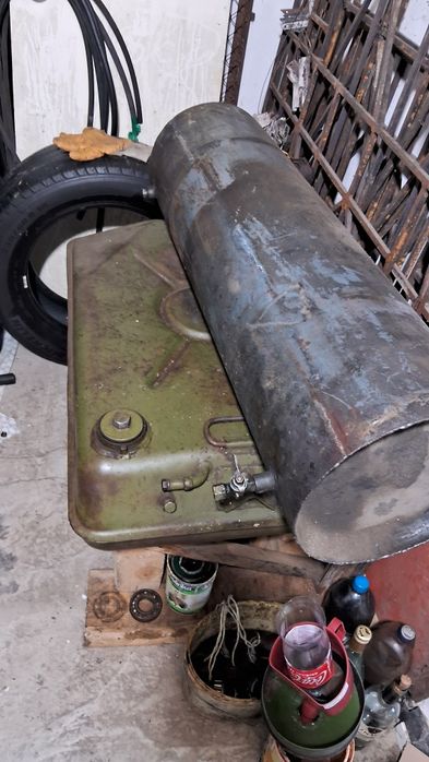 Ємність ,бак на 60 літрів,оцинкована,опори відкатні