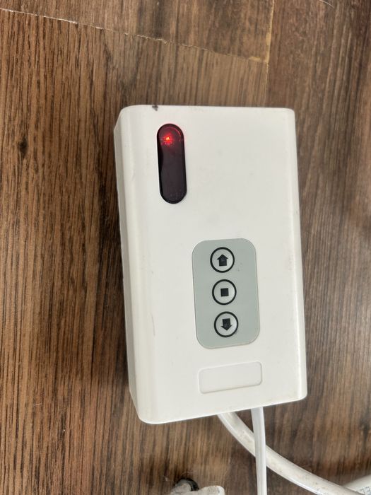 Ekran Avtek Business Electric 200