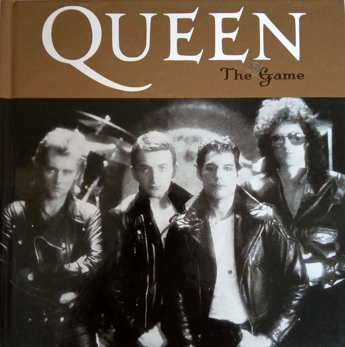 4 Livros com as letras das músicas  dos QUEEN mais os 4 DVD's