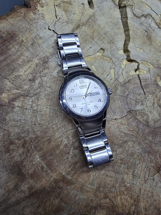 Stary zegarek casio stal nierdzewna