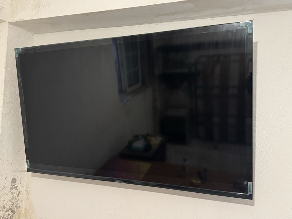 Samsung 55” Smart 4K Crystal UHD TV + Opção de Suporte Parede