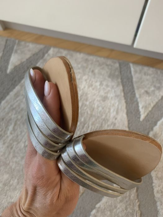 Шльопанці zara шльопки zara