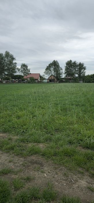 Działka budowlana w Lubaszu z  WZ 1823 m² - Widok 2
