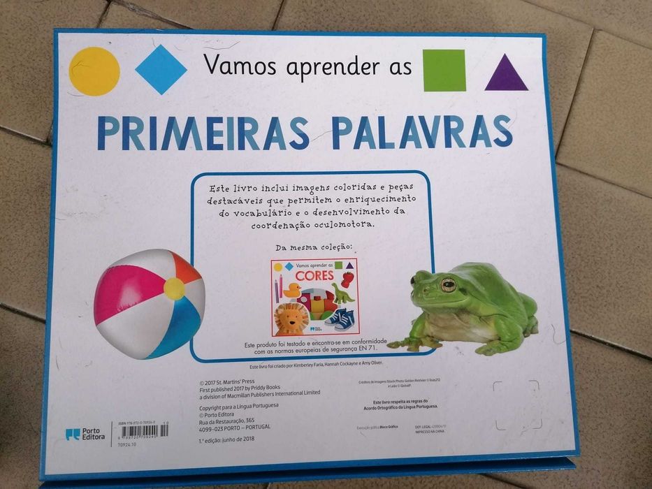 Livro e jogo Primeiras palavras