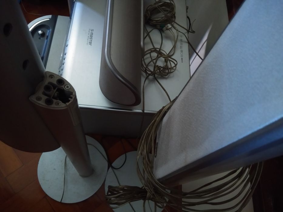 Sistema de som home cinema da Sony 5.1 com leitor DAV-SC8