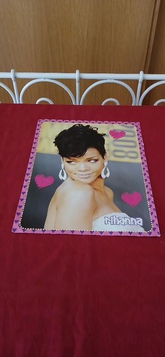 Poster Rihanna, novo