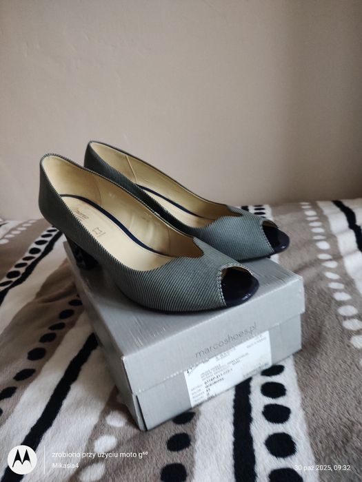 Czółenka skórzane