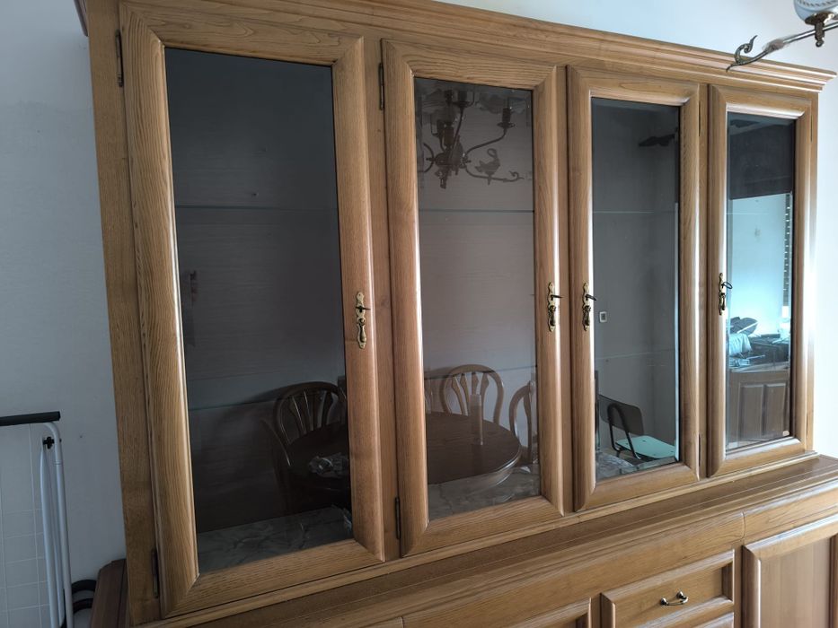 Movel sala de loiça com cristaleira