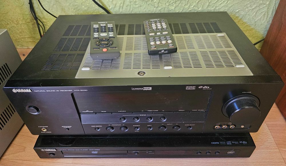 Amplituner Yamaha HTR-6030 + DVD Yamaha S663