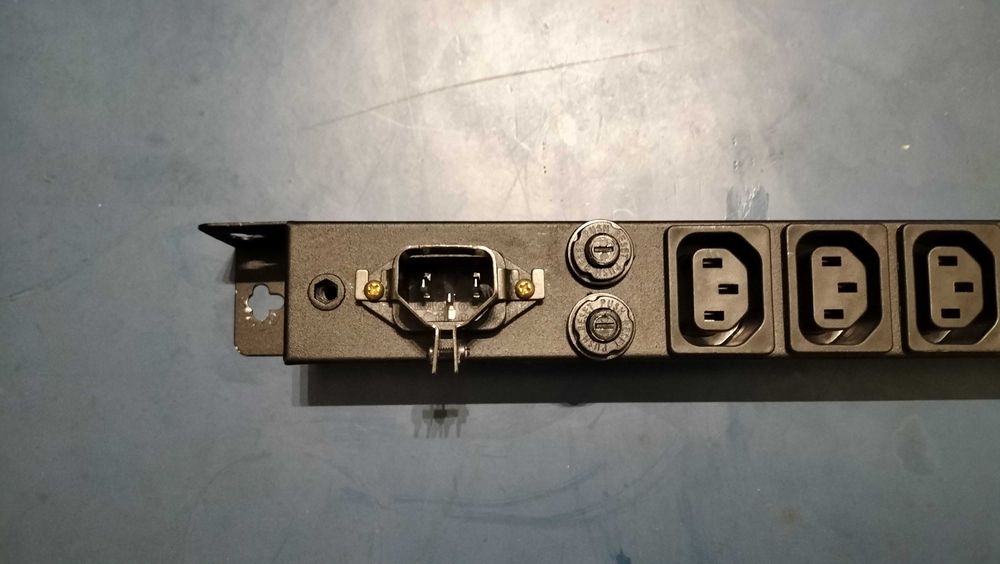 Listwa zasilająca / szyna zasilająca RACK / PDU HP 10A