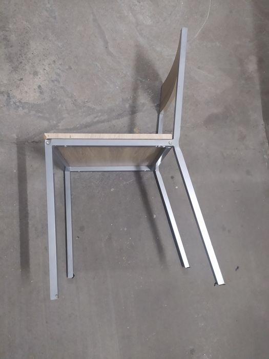 Cadeira cozinha (com dano)