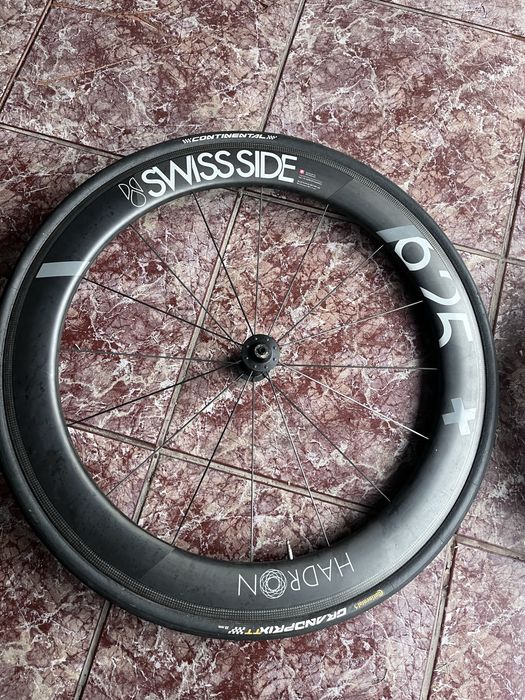 Rodas swisside em carbono