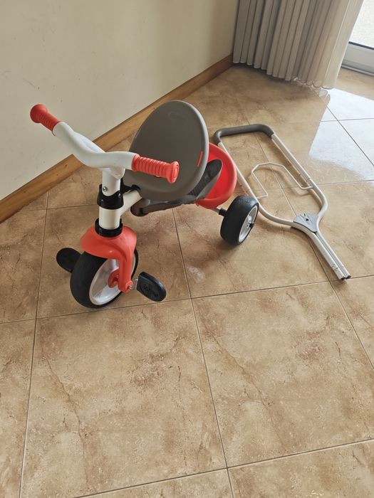 Triciclo Smoby 2 em 1