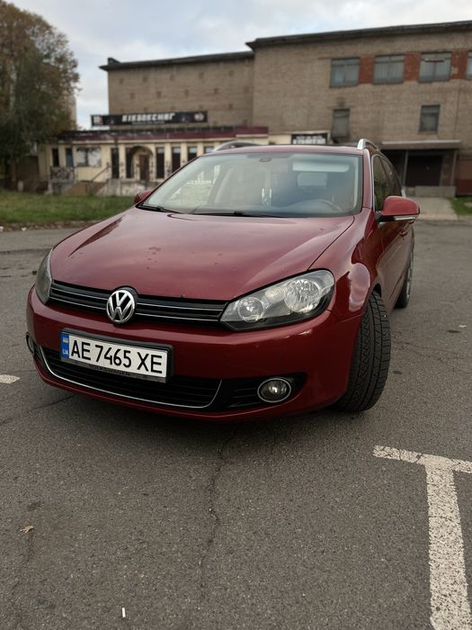 Продам авто volkswagen 2010 коробка автомат