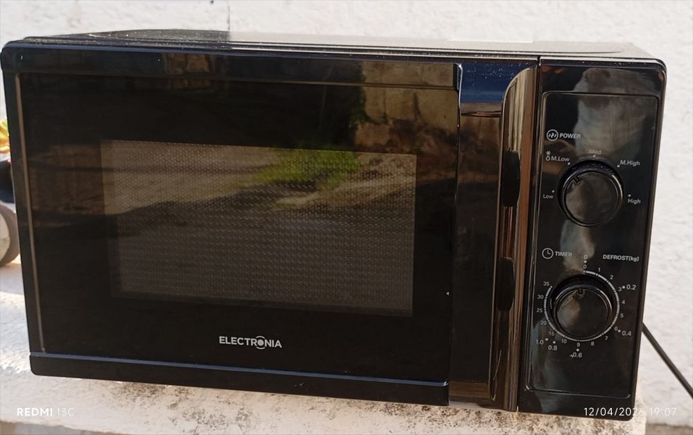Microondas marca eletrónia