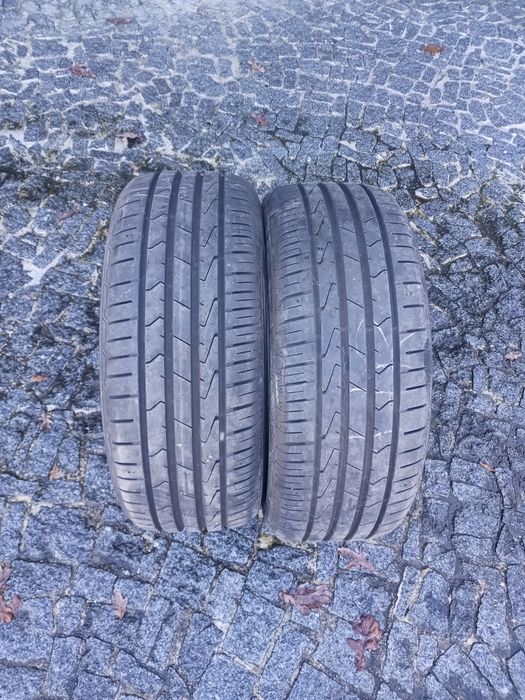 Vendo pneus semi-novos 225/55/16 Hankook