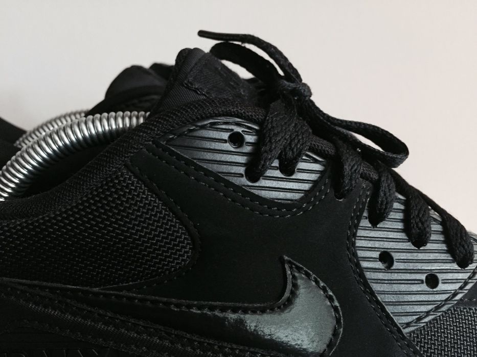 NIKE AIR MAX 90 42.5 ESSENTIAL CZARNE oryginalne kupione w galerii