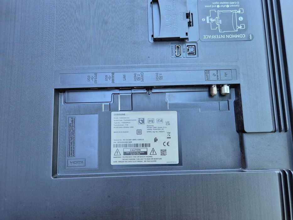 Sprzedam uszkodzony telewizor Samsung na części.