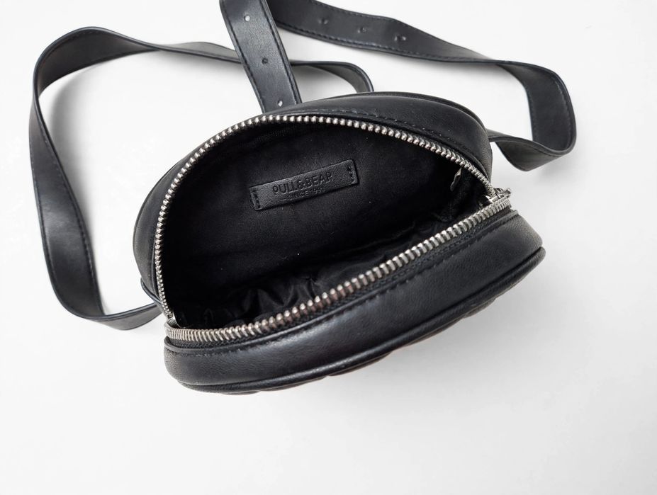 Pochete / Bolsa de Cinto Pull&Bear Preta Acolchoada - Tiracolo / Crossbody NOVO