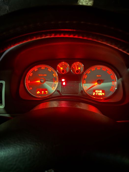 Peugeot 307 CC 2.0 136 cv (gasolina)