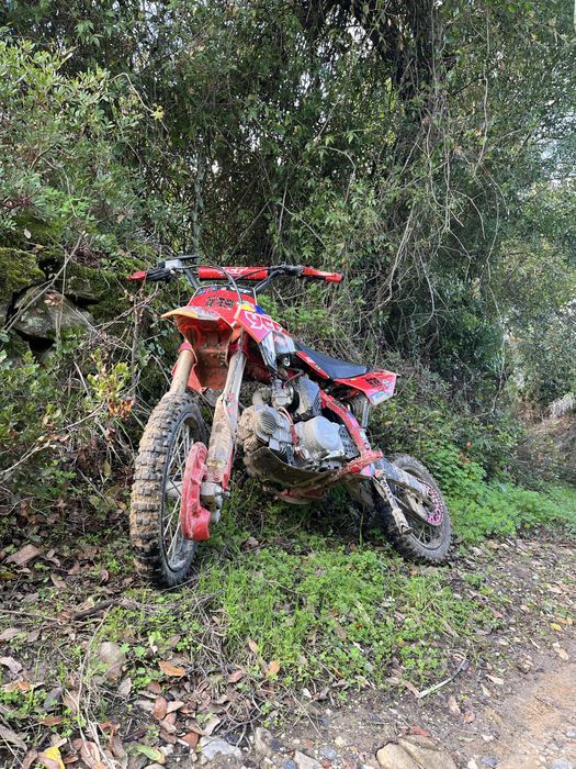 Vendo ycf 150 edition limited