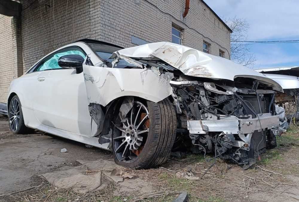 Кузов Mercedes E-class coupe W238 крыло капот. Разборка Mercedes W238