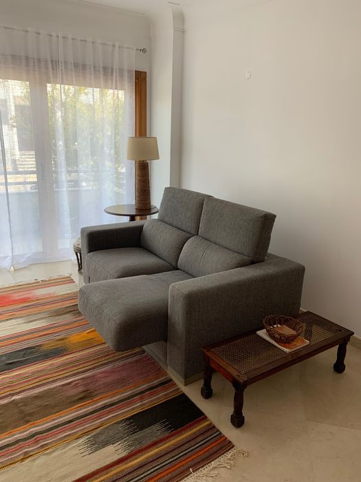 Sofa 2 lugares tecido cinzento DR