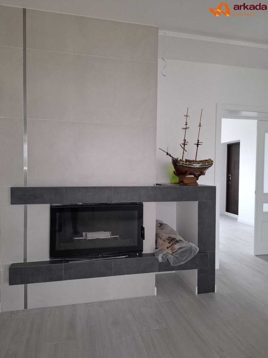 Продам 2 нових будинки на 12сотках в елітному районі.Драгомирчани.