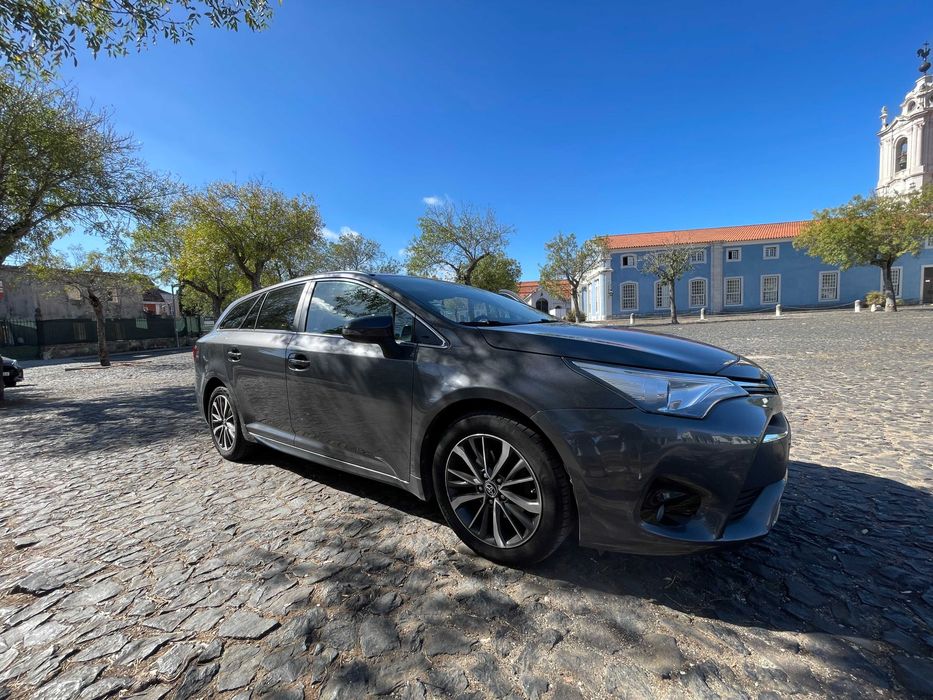 Carrinha Toyota Avensis 1.6 D-4D Executive Full Extras
