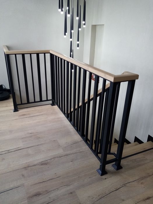 Сходи, лестница, металевий каркас