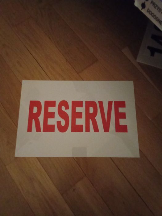 Tablica PKP Intercity reserve