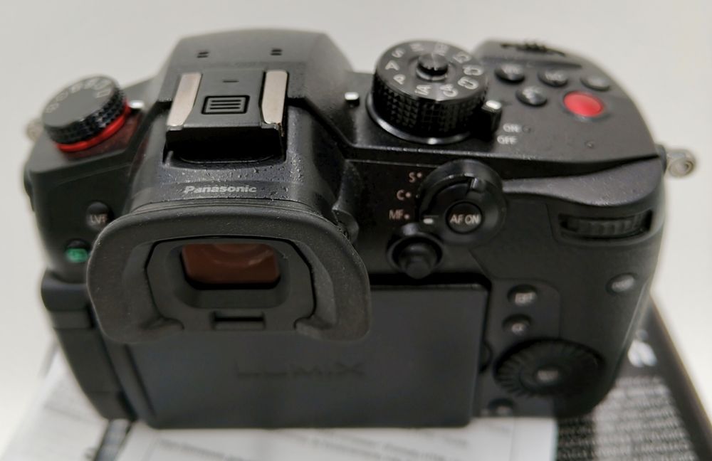 Panasonic Lumix GH5 Mark II z gwarancją i klatką Smallrig