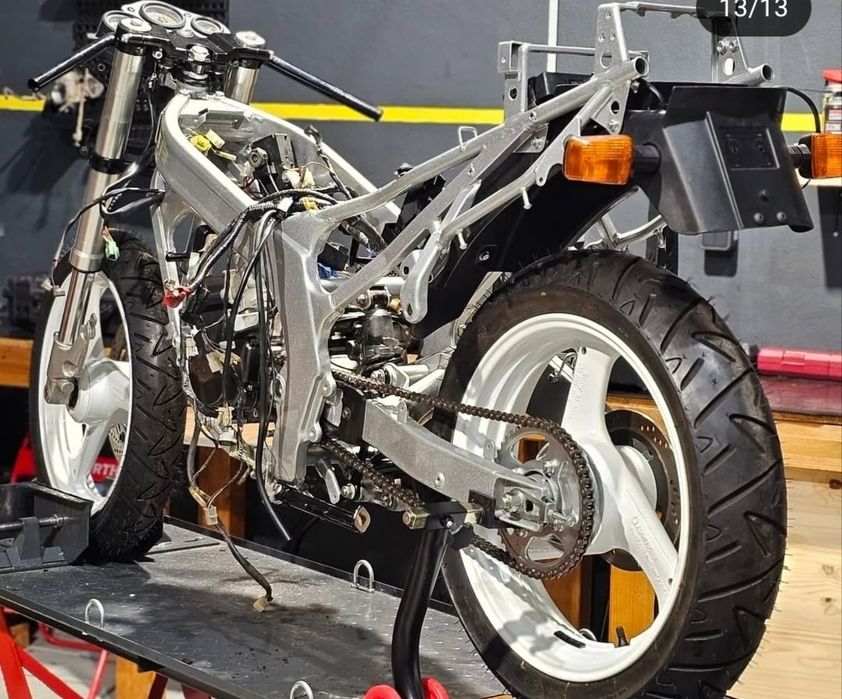 Suzuki RGT.  125