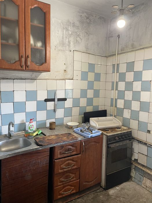 Уборка квартиры , дома , офиса .