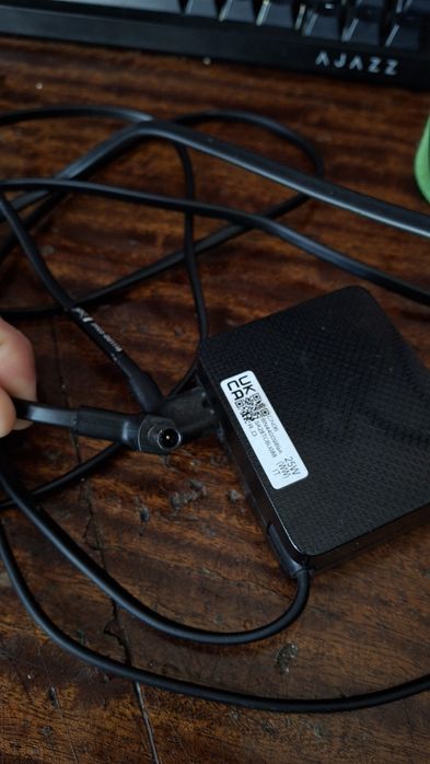 Монитор Samsung F27T350FHI