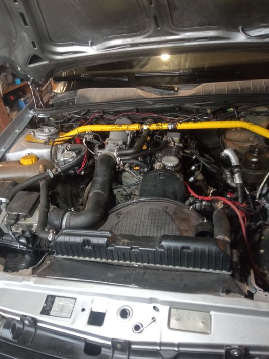 Опель Омега 2.0 бензин/газ (газ вписаний)