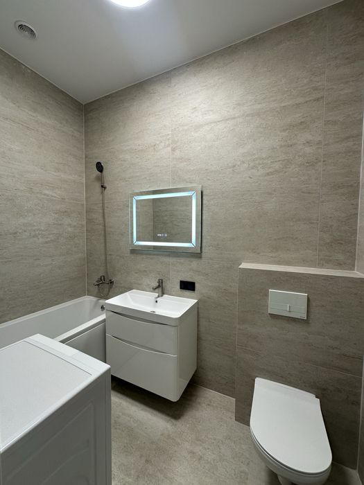 **ЦЕНТР! Завжди СВІТЛО! Сучасна 1-К. Класу ЛЮКС