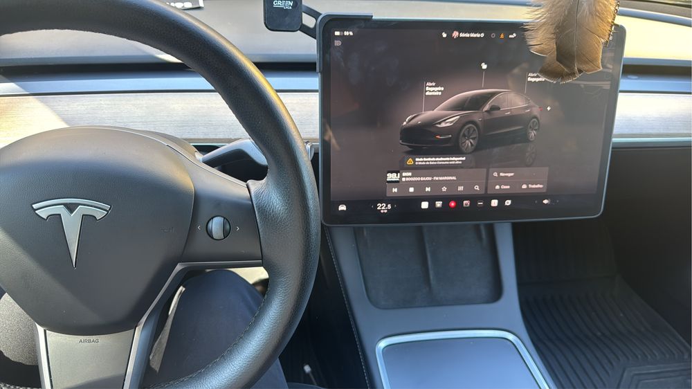 Alugo tesla model 3 dual motors